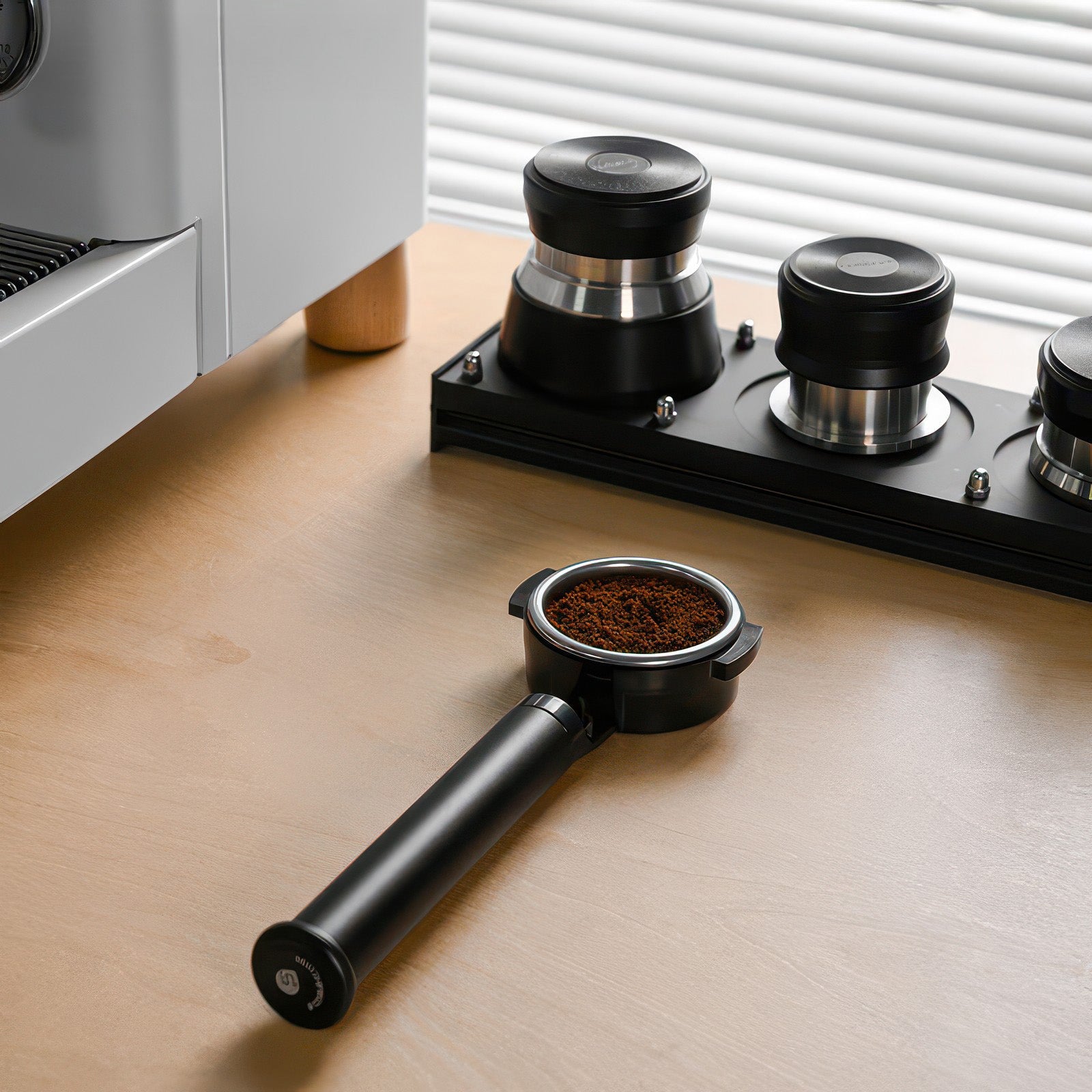 Flat Bottomless Portafilter - High-Efficiency Extraction