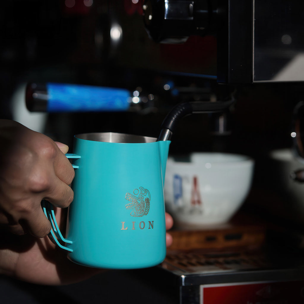 Double Wing Latte Art Pitcher Professional Milk Frothing Cup