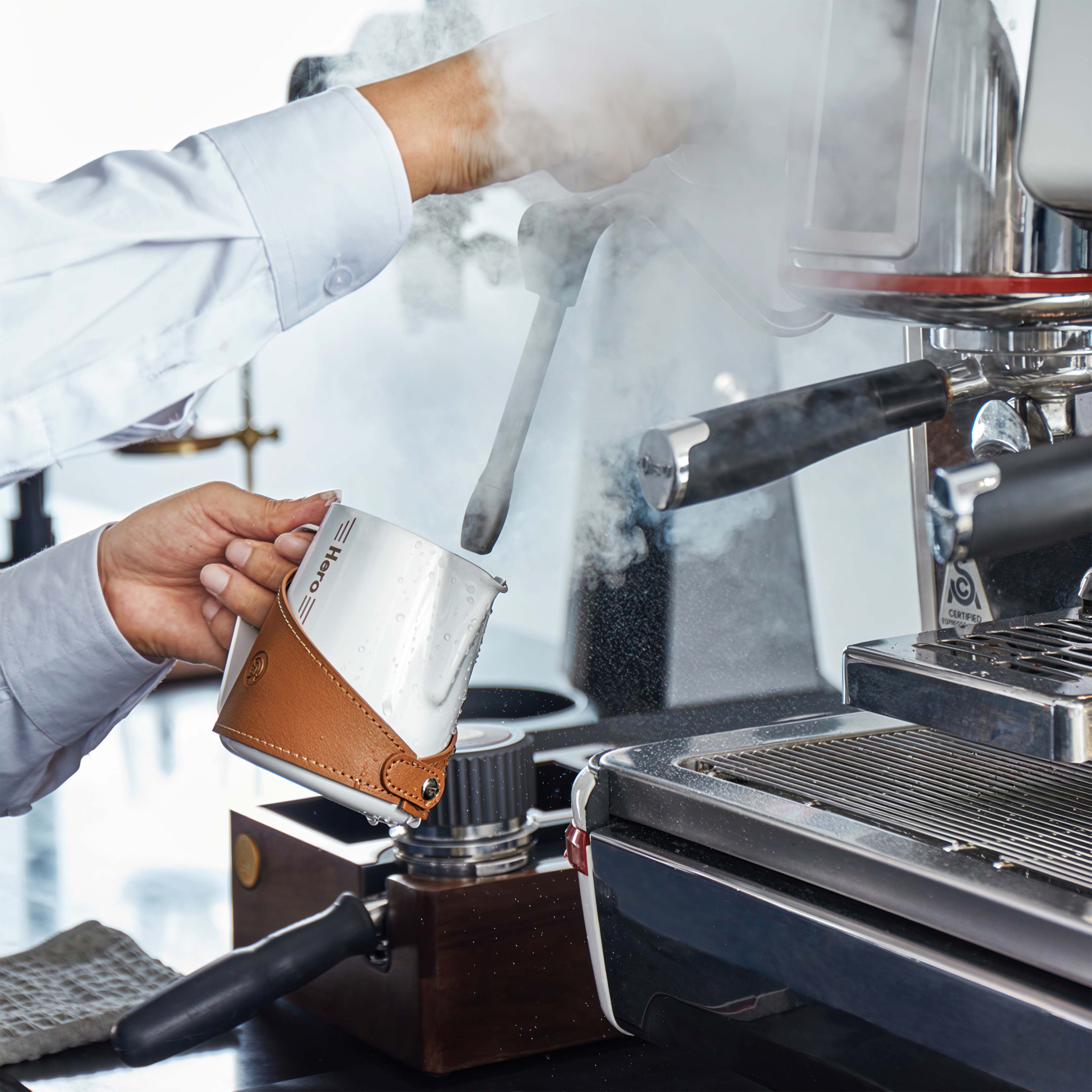 Advanced Milk Frothing Pitcher